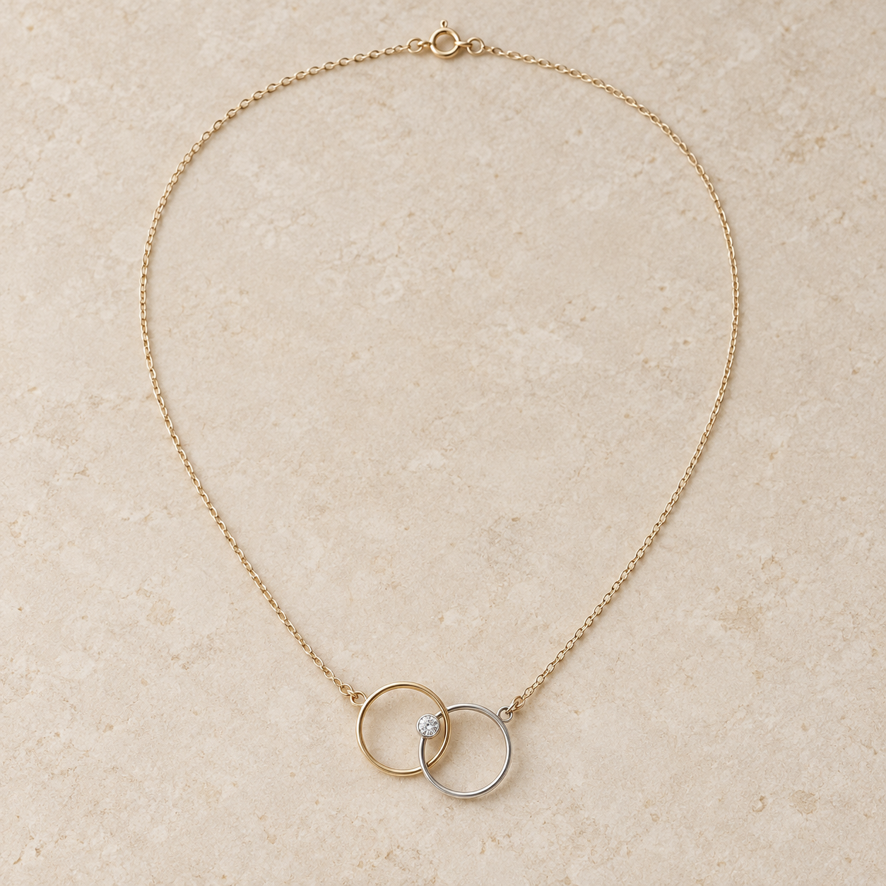 オルビット、Champagne Gold & Platinum · Diamondのネックレス